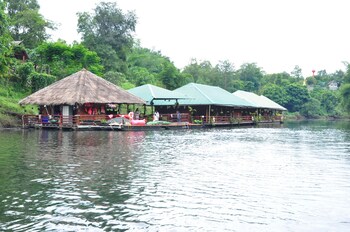 Mek Kiri River Kwai Resort,Kanchanaburi Province>>Thong Pha Phum,3 star