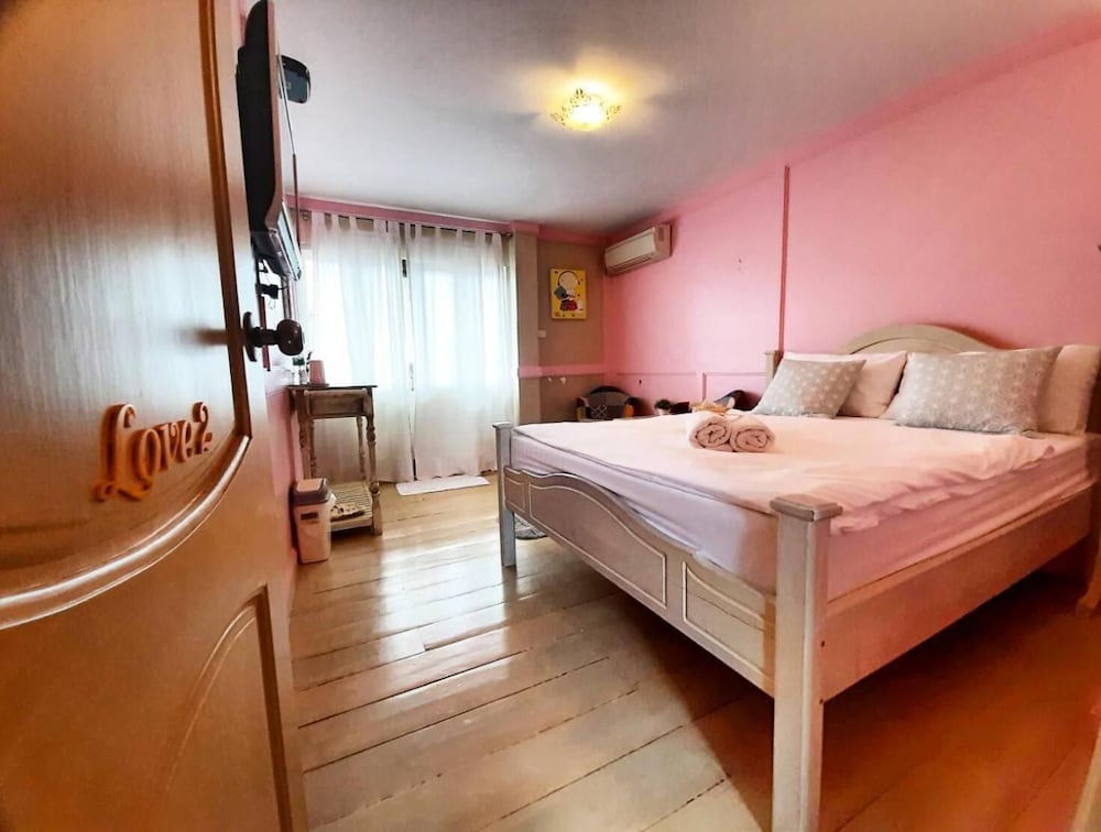 the royal chiangkhan boutique hotel