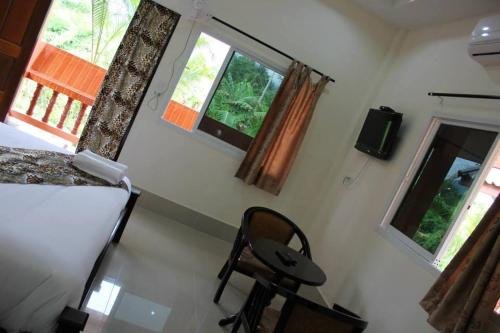 Baan Mek Lom,Khao Lak Beach>>Khao Lak,3 star