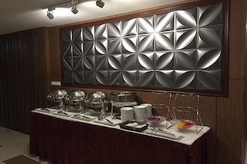 leelawadee resotel raminthra 23