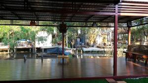 aple homestay