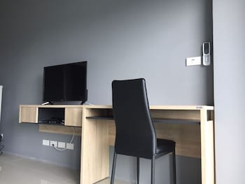 big buddha hillside hotel