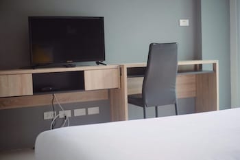 big buddha hillside hotel