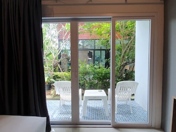 big buddha hillside hotel