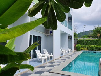 big buddha hillside hotel
