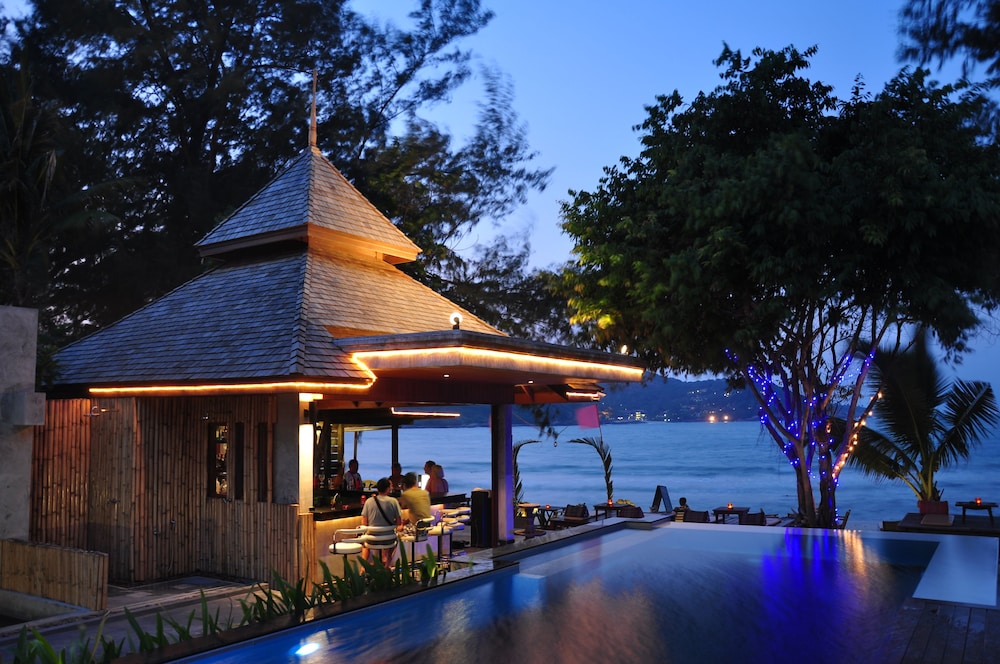 samui honey backpacker bungalow