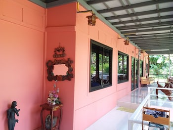 Yen At Phayayen,Phaya Yen>>Pak Chong,2.5 star