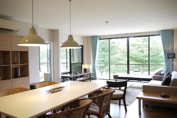 palm crescent huahin resort