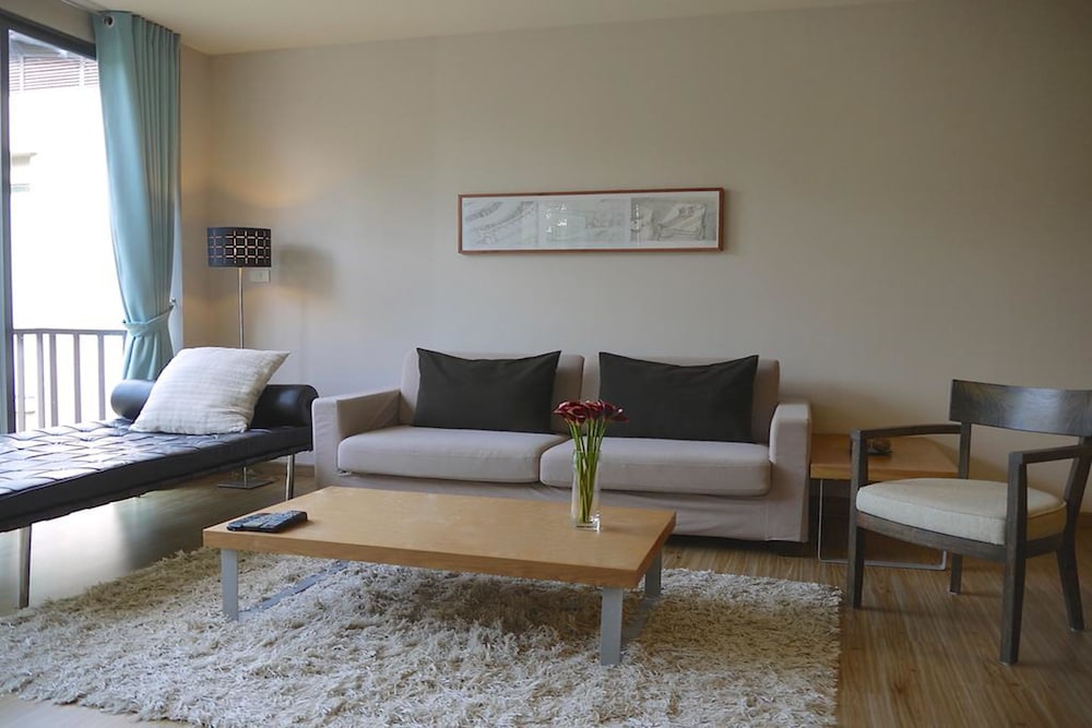 palm crescent huahin resort