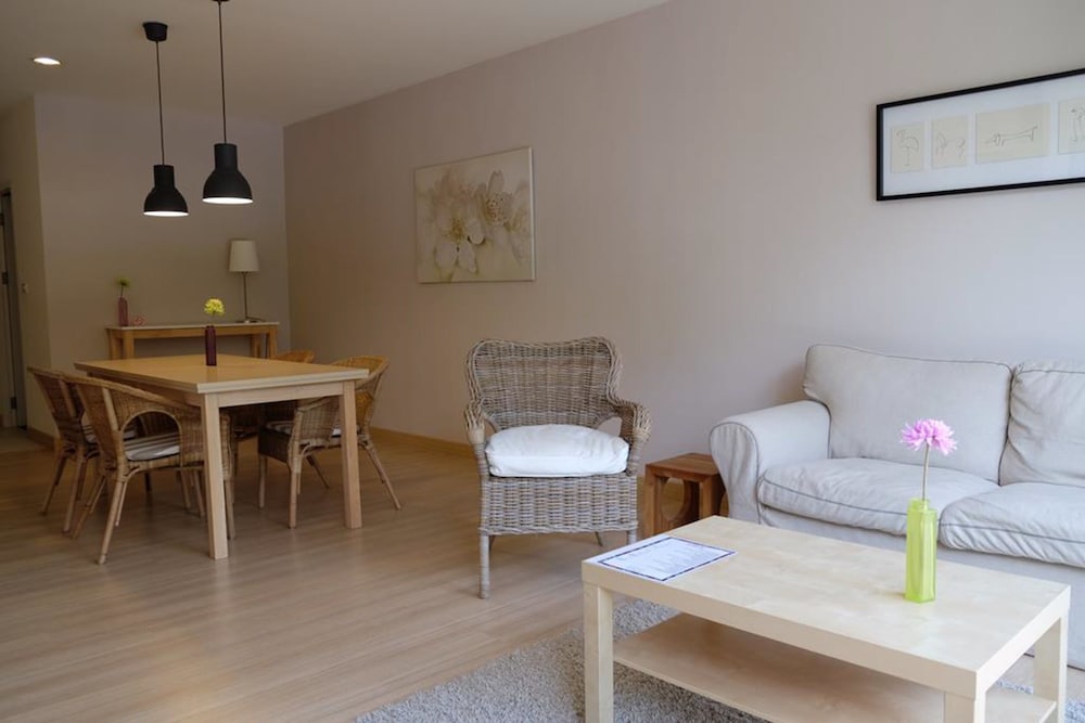 palm crescent huahin resort