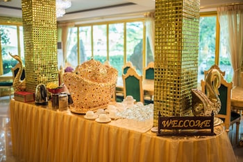 nakaraj princess chiang rai walking street