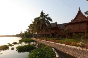 rk riverside resort and spa