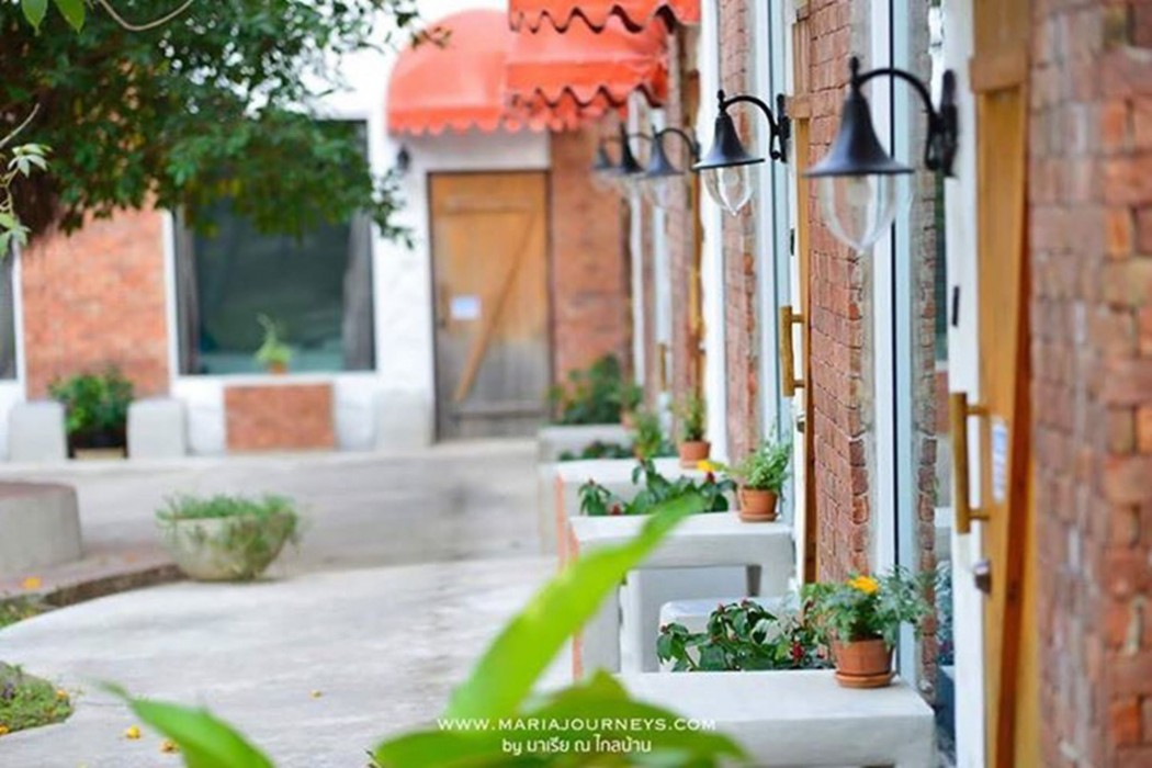 porploen hip resort at suanphung