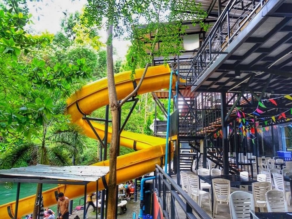 natthapon resort