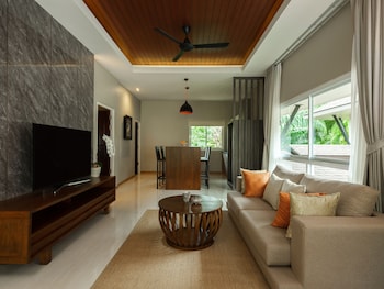 de malee pool villas