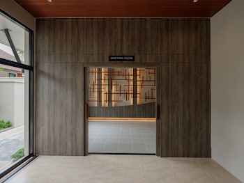 de malee pool villas