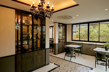 de malee pool villas