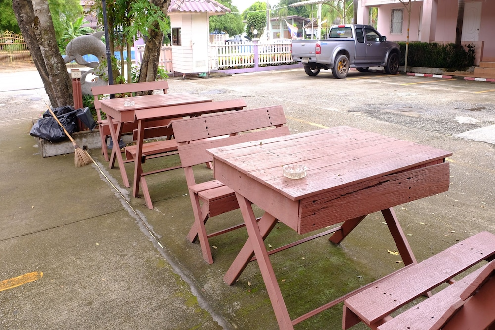 pluak daeng