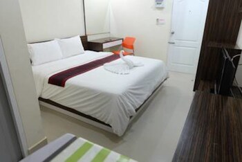 bright apartment hat yai