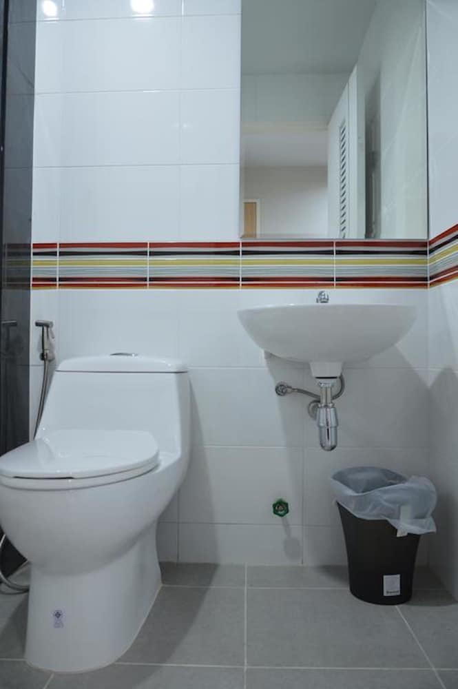 bright apartment hat yai