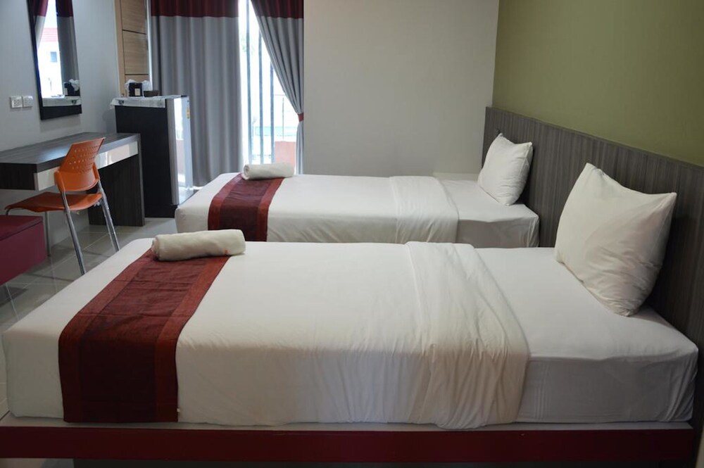 bright apartment hat yai