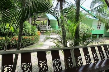 the green resort sri racha