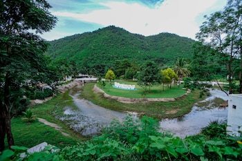 Baan Aom Kod Kun Kao,Ratchaburi>>Pa Wai,4 star