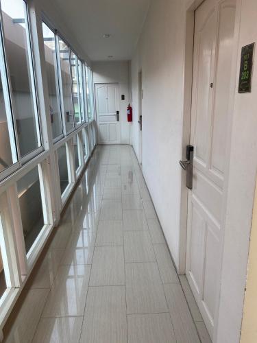 s e t thanmongkol residence