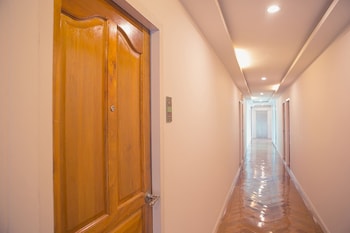 s e t thanmongkol residence