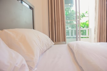 s e t thanmongkol residence
