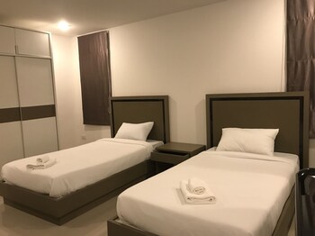 s e t thanmongkol residence