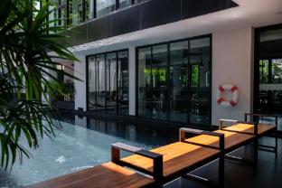 bed chiangmai gate adults only