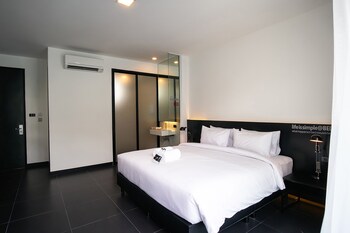 bed chiangmai gate adults only