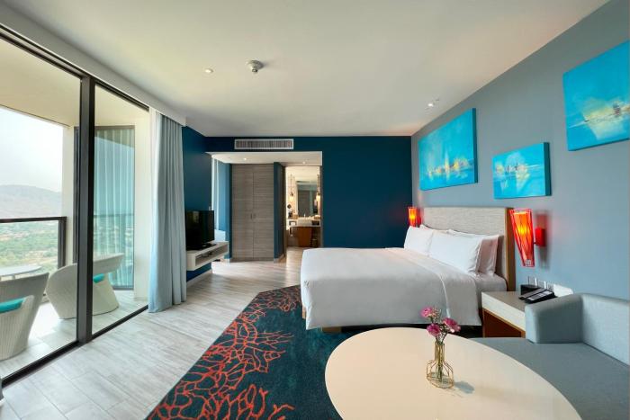 holiday inn resort vana nava hua hin by ihg