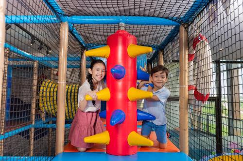 holiday inn resort vana nava hua hin by ihg