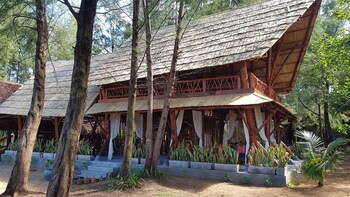 the moken eco village