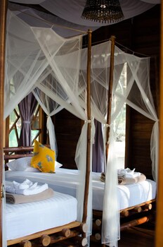 the moken eco village