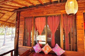 the moken eco village