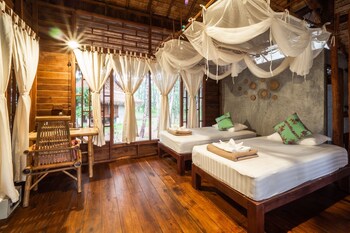 the moken eco village