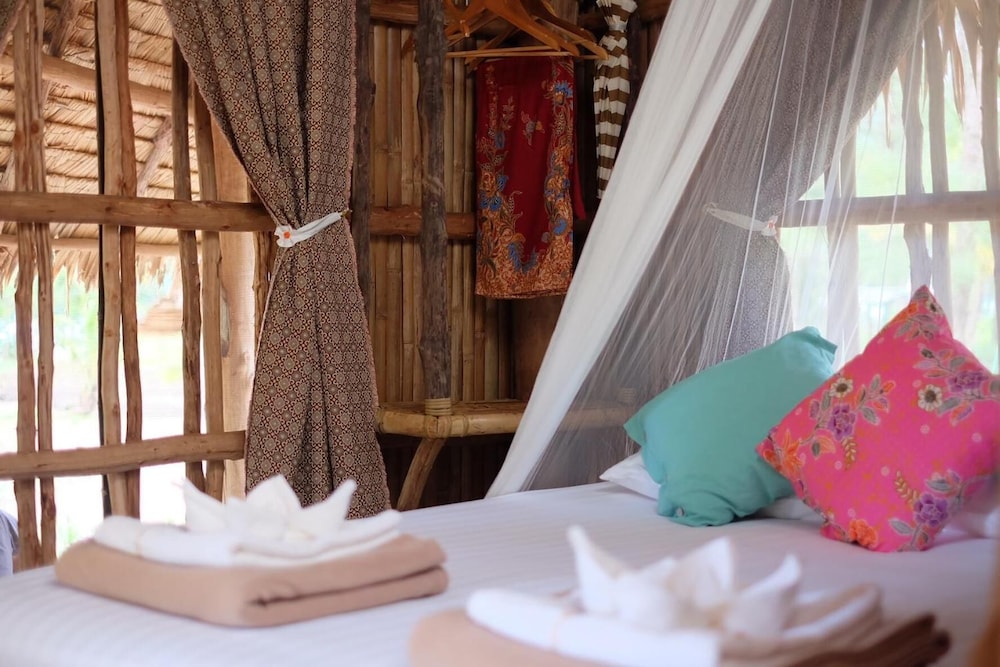 the moken eco village