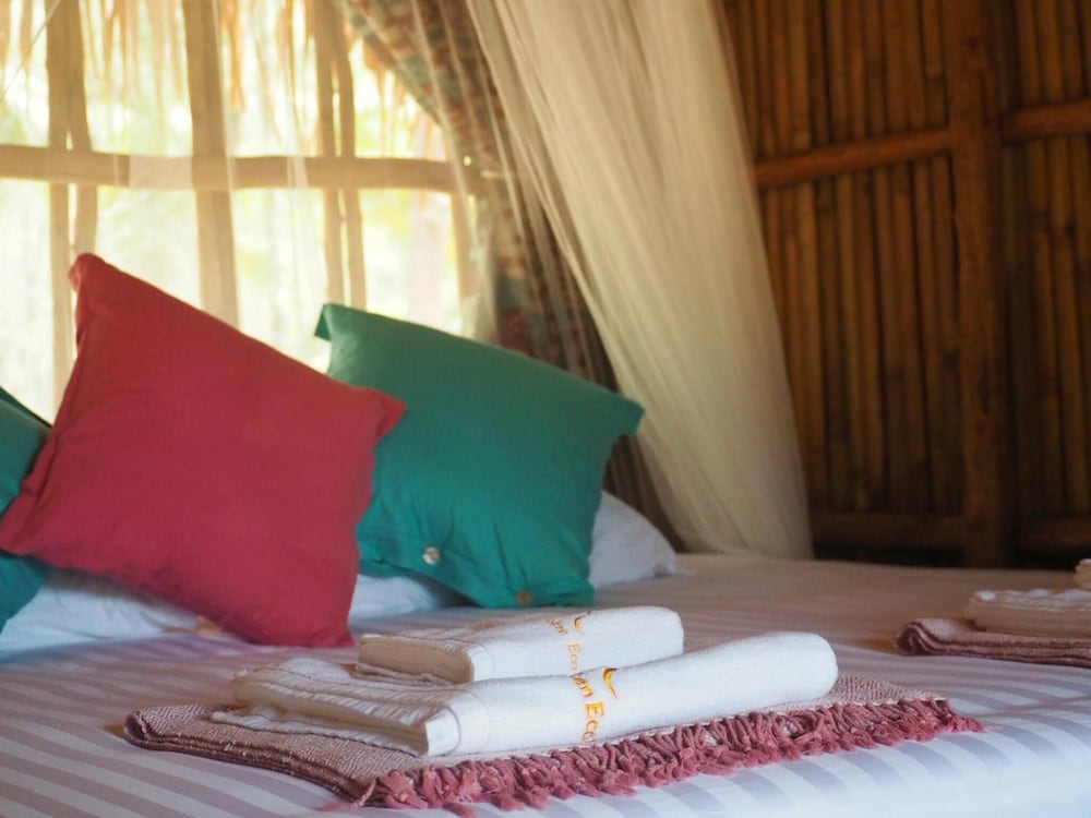 the moken eco village