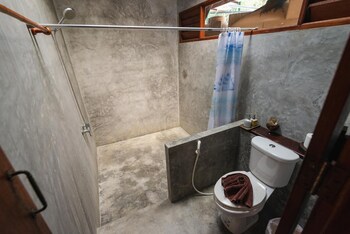 The Moken Eco Village,On The Beach,3 star