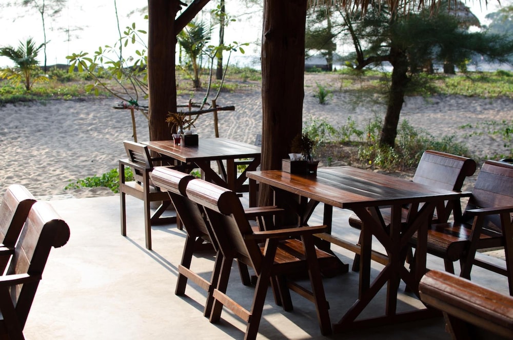 the moken eco village