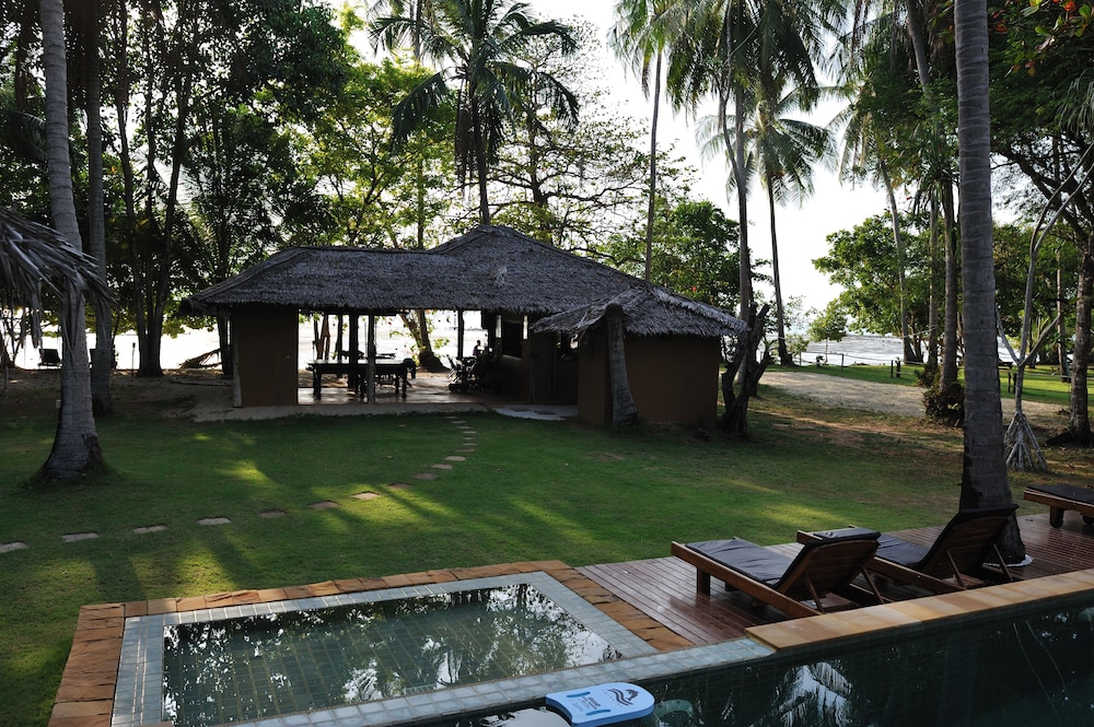 khao tong villa at melina