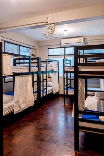 Dreamcatcher Bangkok,Bangkok>>Bang Rak,2 star