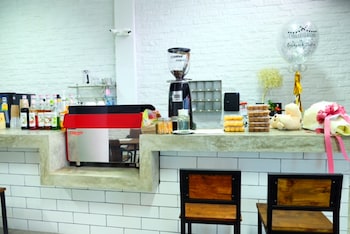 backpack station hostel