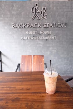 backpack station hostel