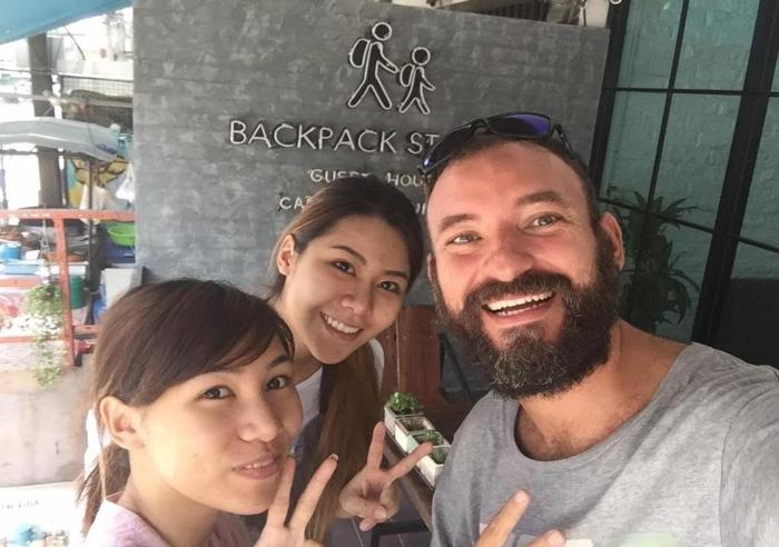 backpack station hostel