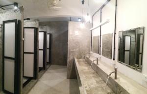 backpack station hostel