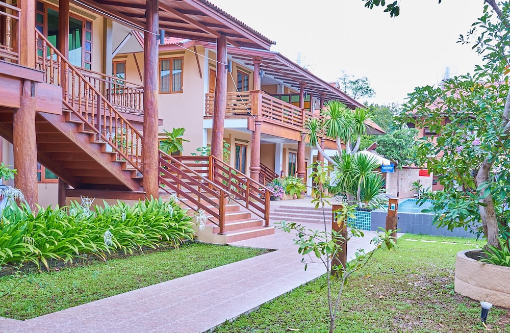 hueankhamhom resort